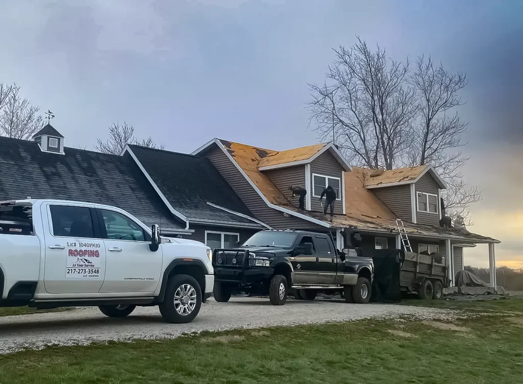 full service roofing company that offers installation, replacement, and repairs on residential and commercial roofs moweaqua il